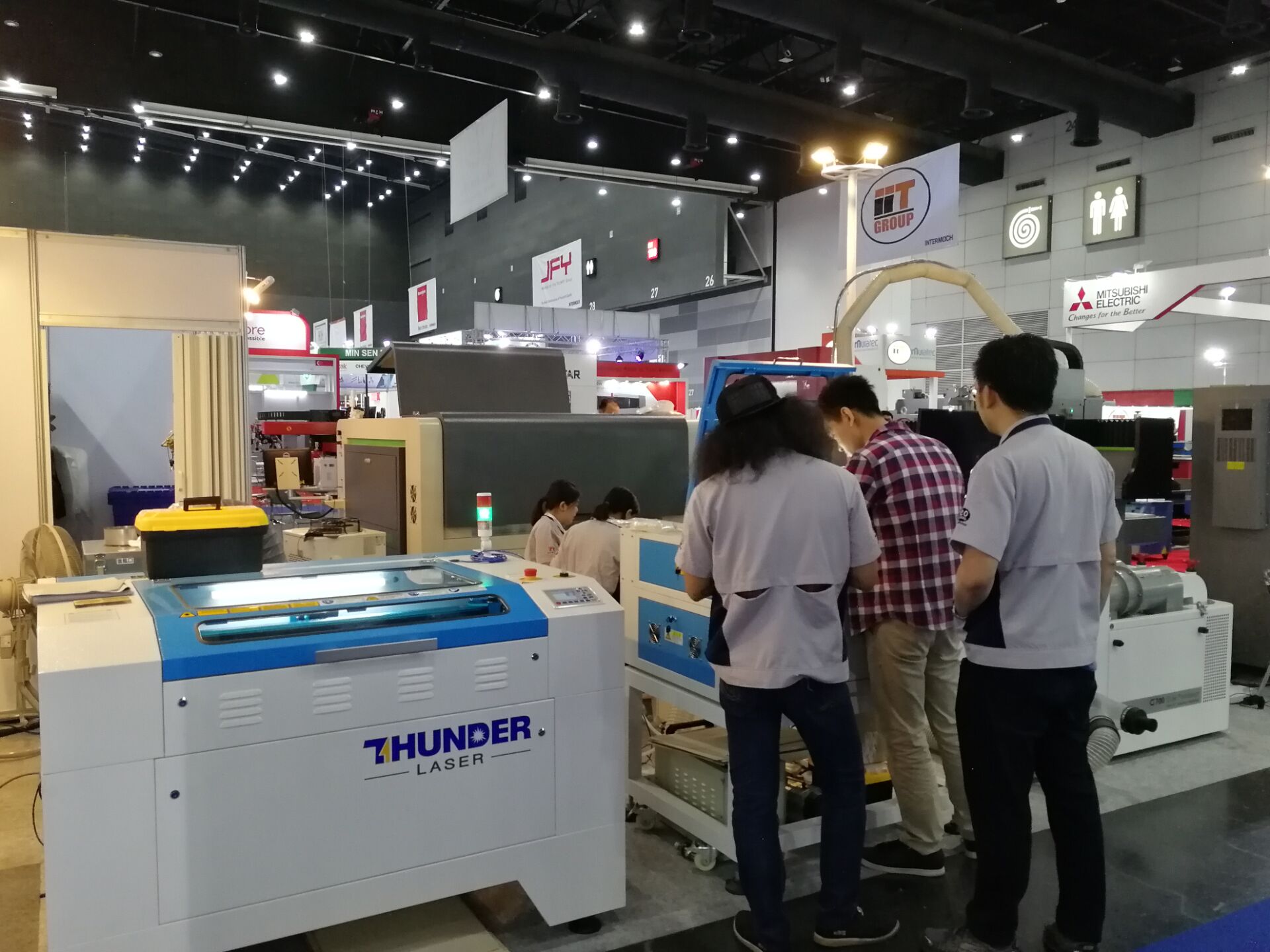 Thailand laser cutter