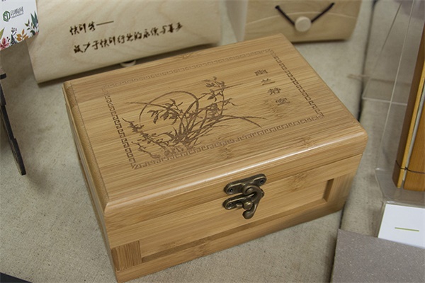 Bamboo laser engraver