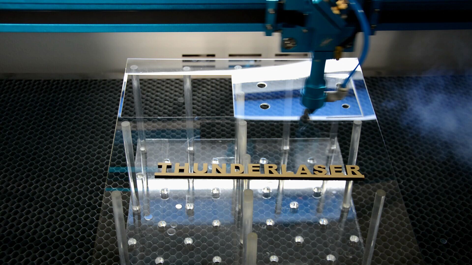 Laser cutter's LCD panel in Chinese