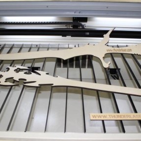 Laser wood cutting – sword cutting 2